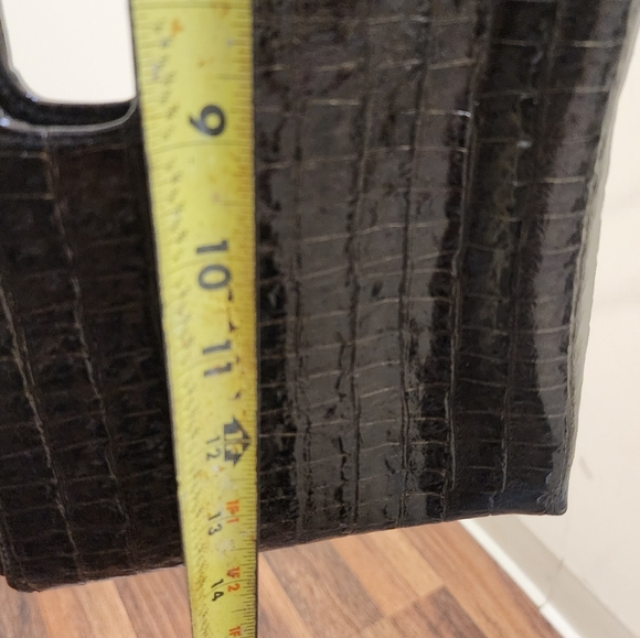 XOXO Brown Embossed Faux Patent leather Satchel Bag - Picture 12 of 12